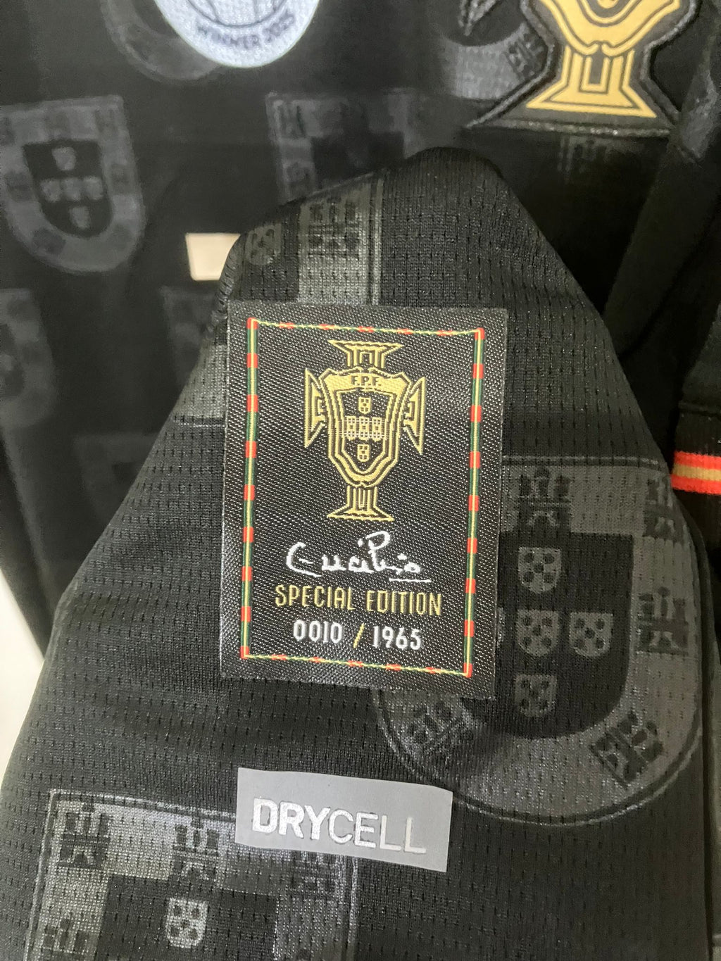 🖤 La Unión de Dos Leyendas – Portugal 2025 Especial "Pantera Negra" - Cristiano Ronaldo