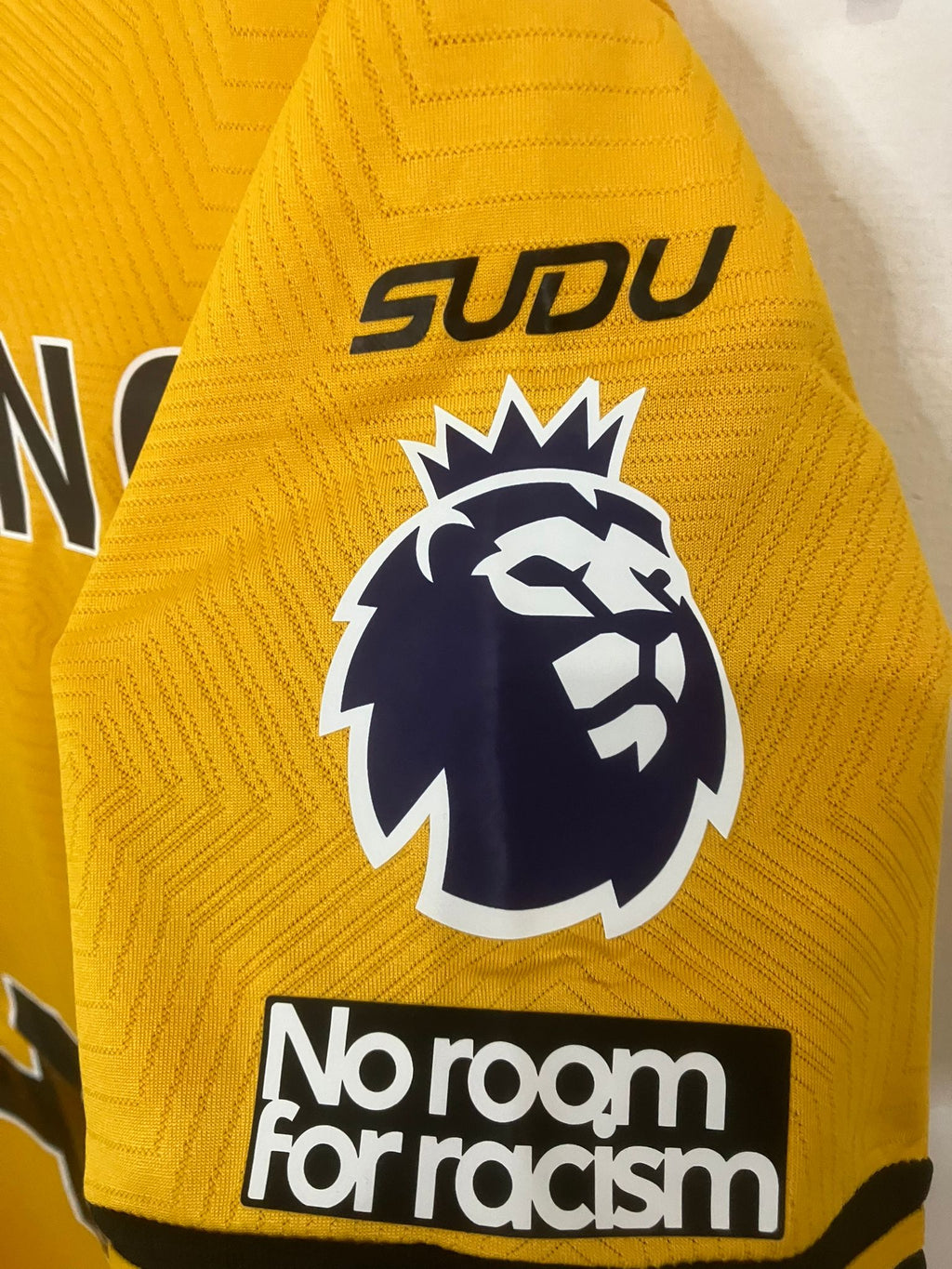 🐺 Solidez Uruguaya en la Premier – Wolves 2024/25 - Santiago Bueno