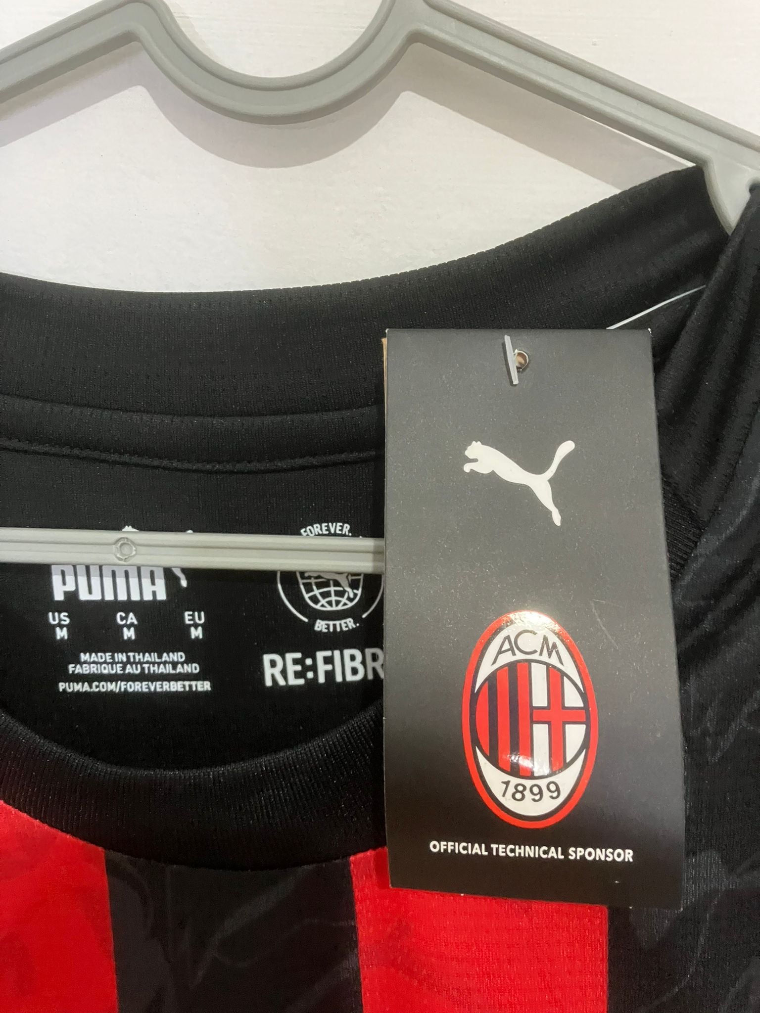 🎩 Clase Eterna en San Siro – AC Milan 2025/26 Titular - Luka Modrić