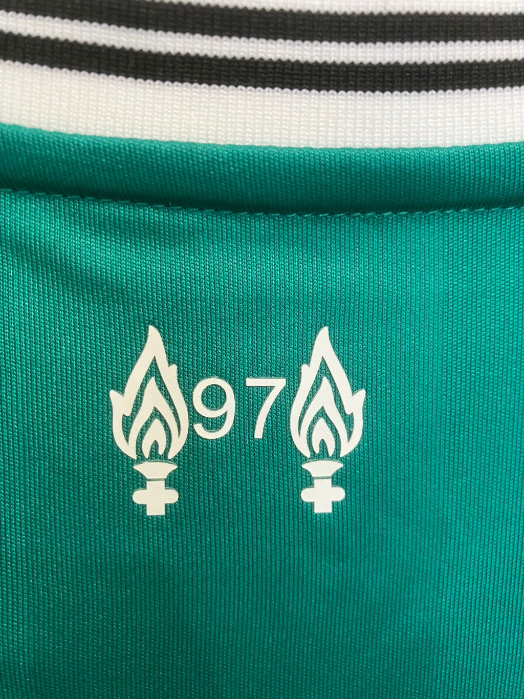 🌪️ La Mística de Anfield por el Mundo – Liverpool 2025/26 Alternativa