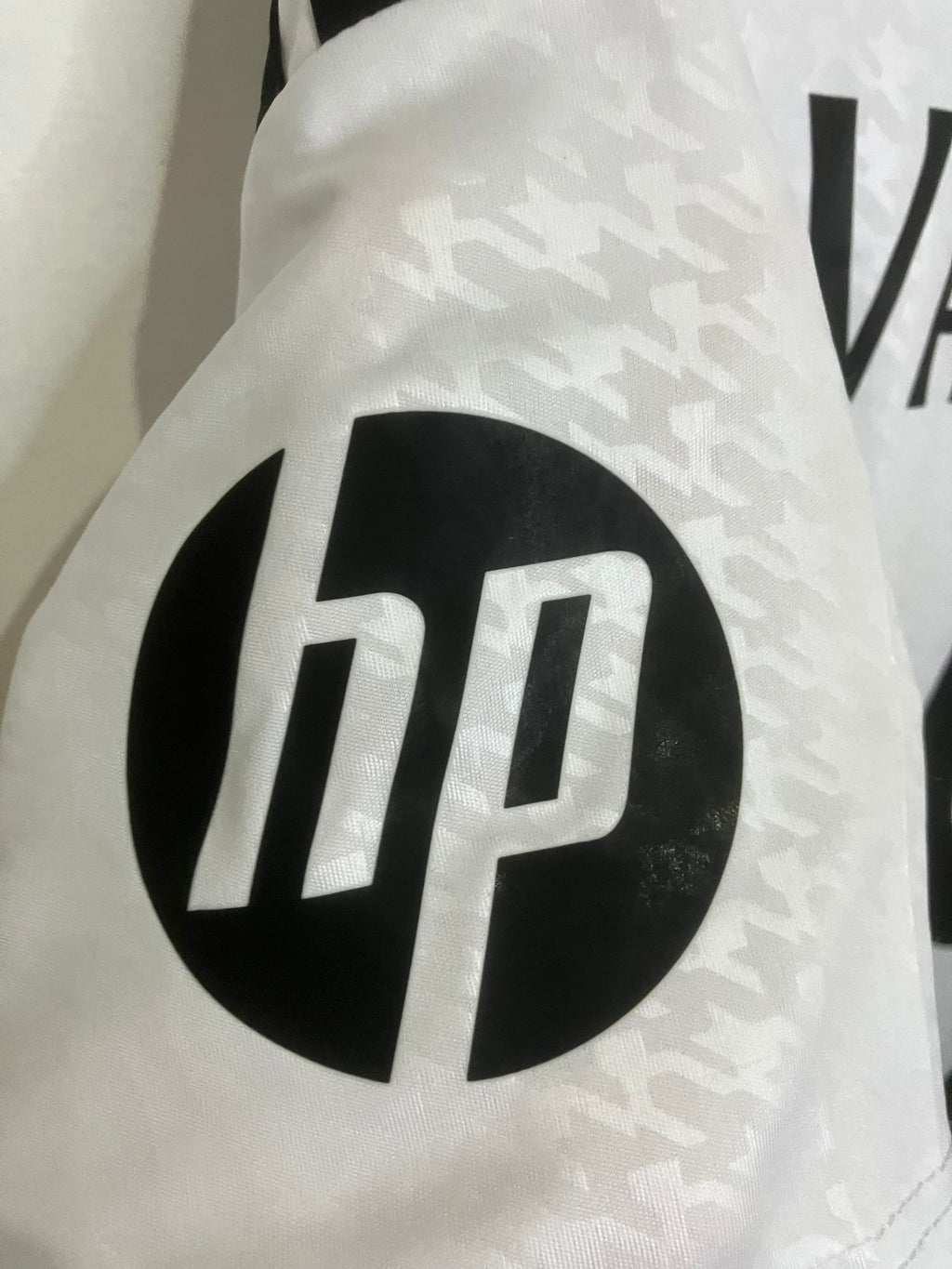 🦅 El Halcón de la 8 – Real Madrid 2024/25 - Fede Valverde