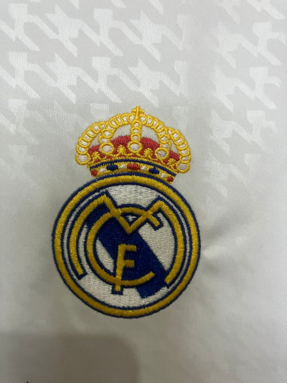 🦅 El Halcón de la 8 – Real Madrid 2024/25 - Fede Valverde