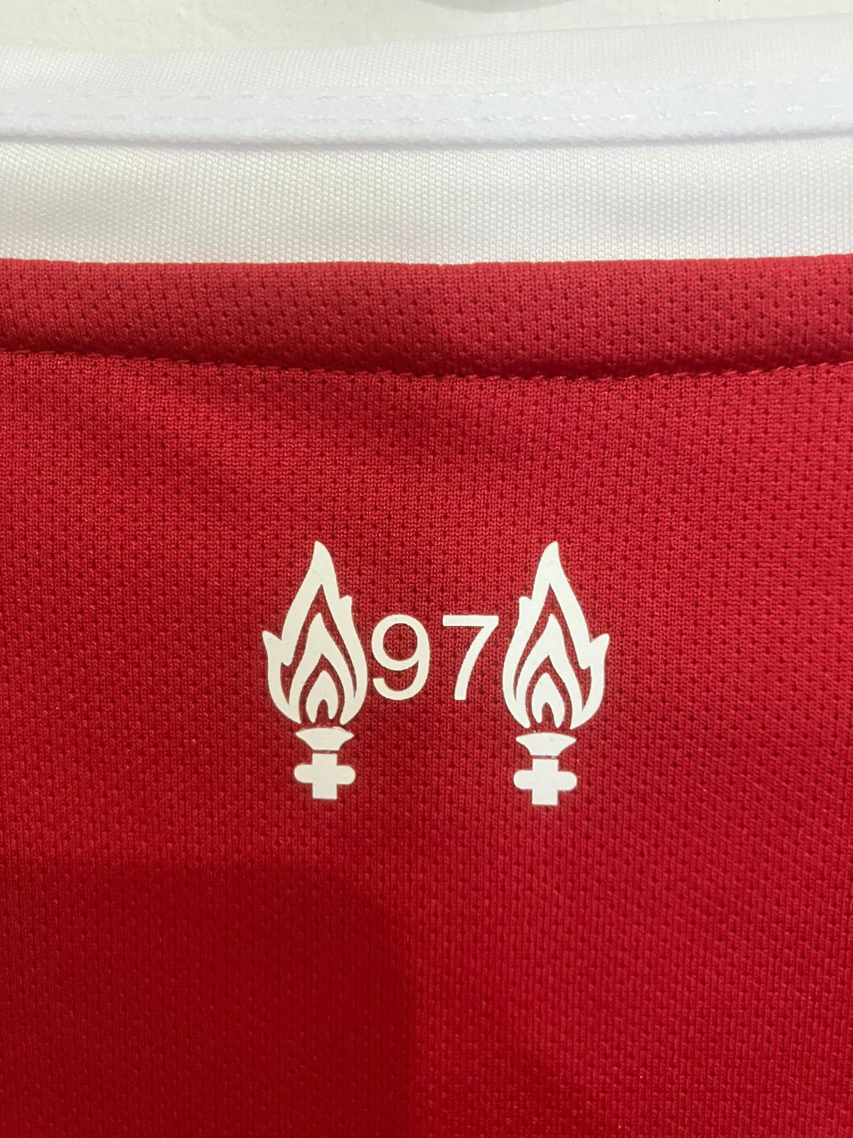 🔴 La Fortaleza de Anfield – Liverpool FC 2025/26 Titular