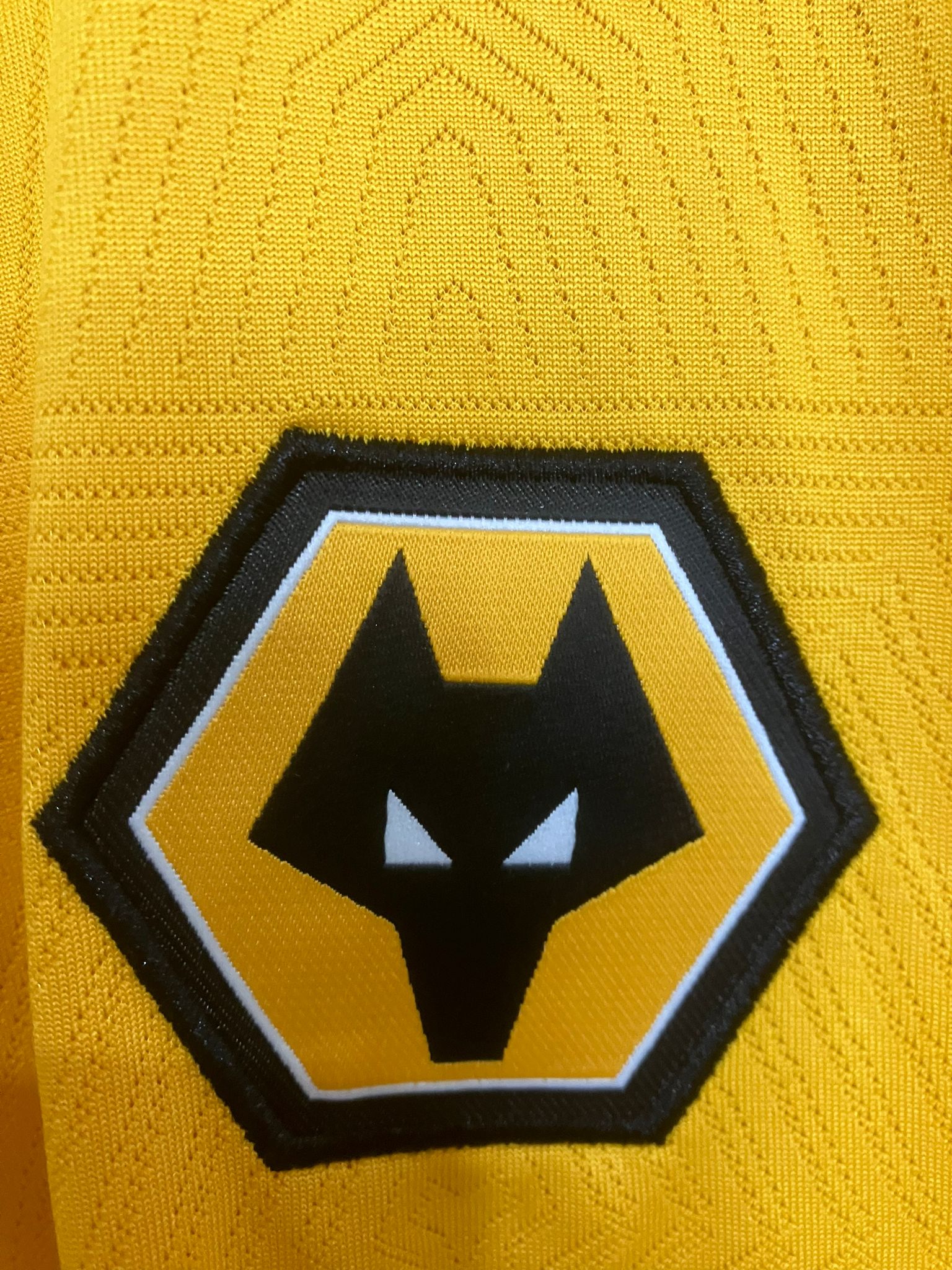 🐺 Solidez Uruguaya en la Premier – Wolves 2024/25 - Santiago Bueno