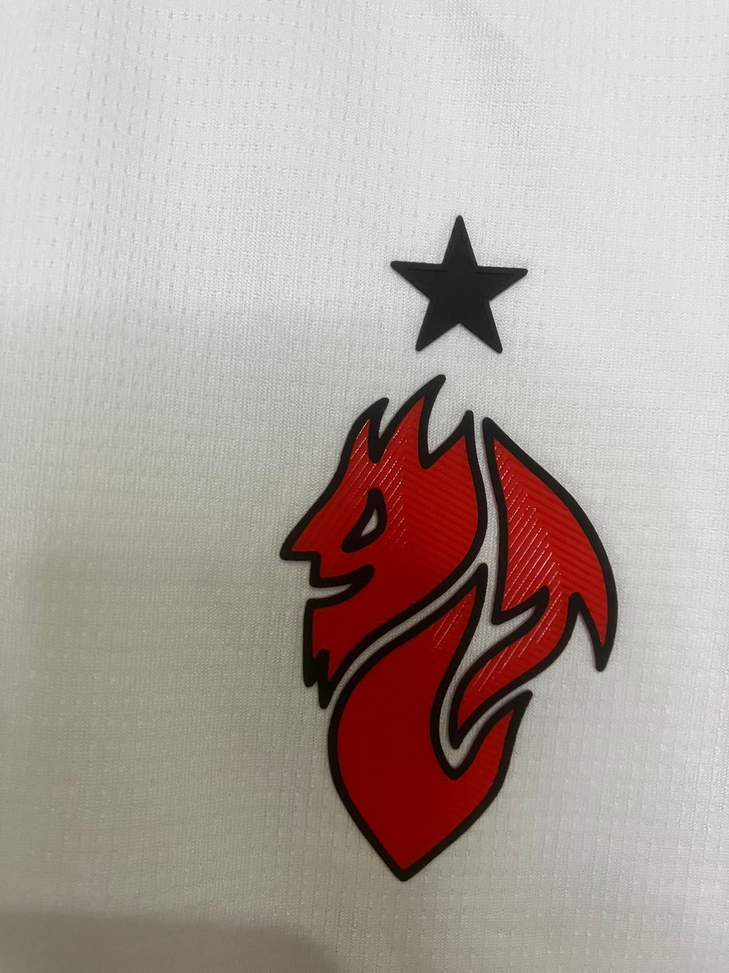 🎩 Clase Eterna en San Siro – AC Milan Alternativa 2025/26 - Luka Modrić