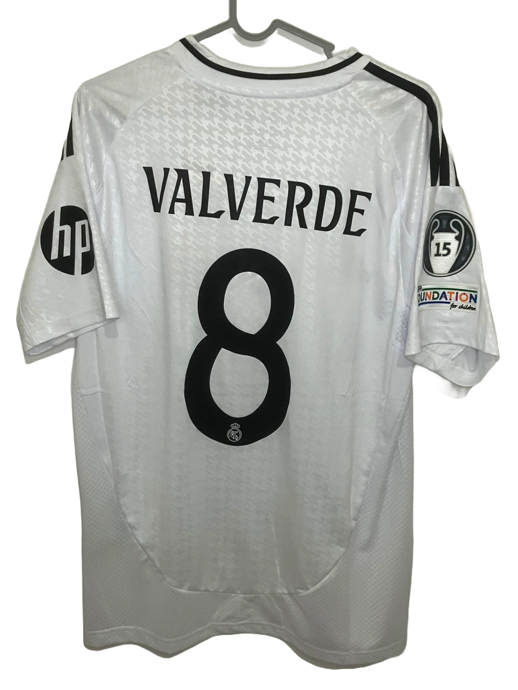 🦅 El Halcón de la 8 – Real Madrid 2024/25 - Fede Valverde