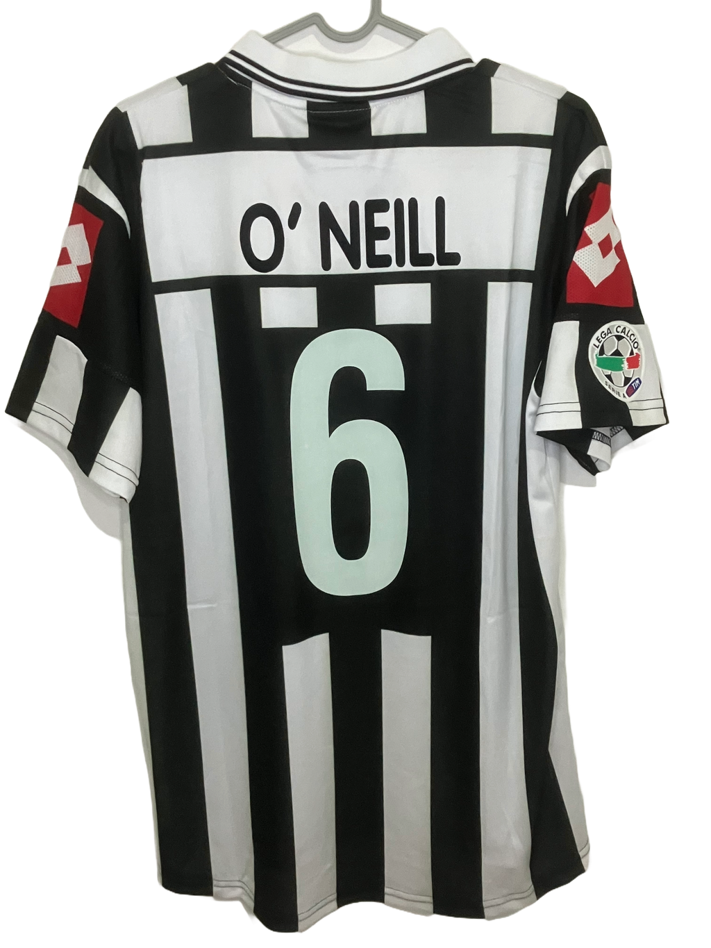 🦓 El Mago de Turín – Juventus Retro 2001/02 - Fabián O'Neill
