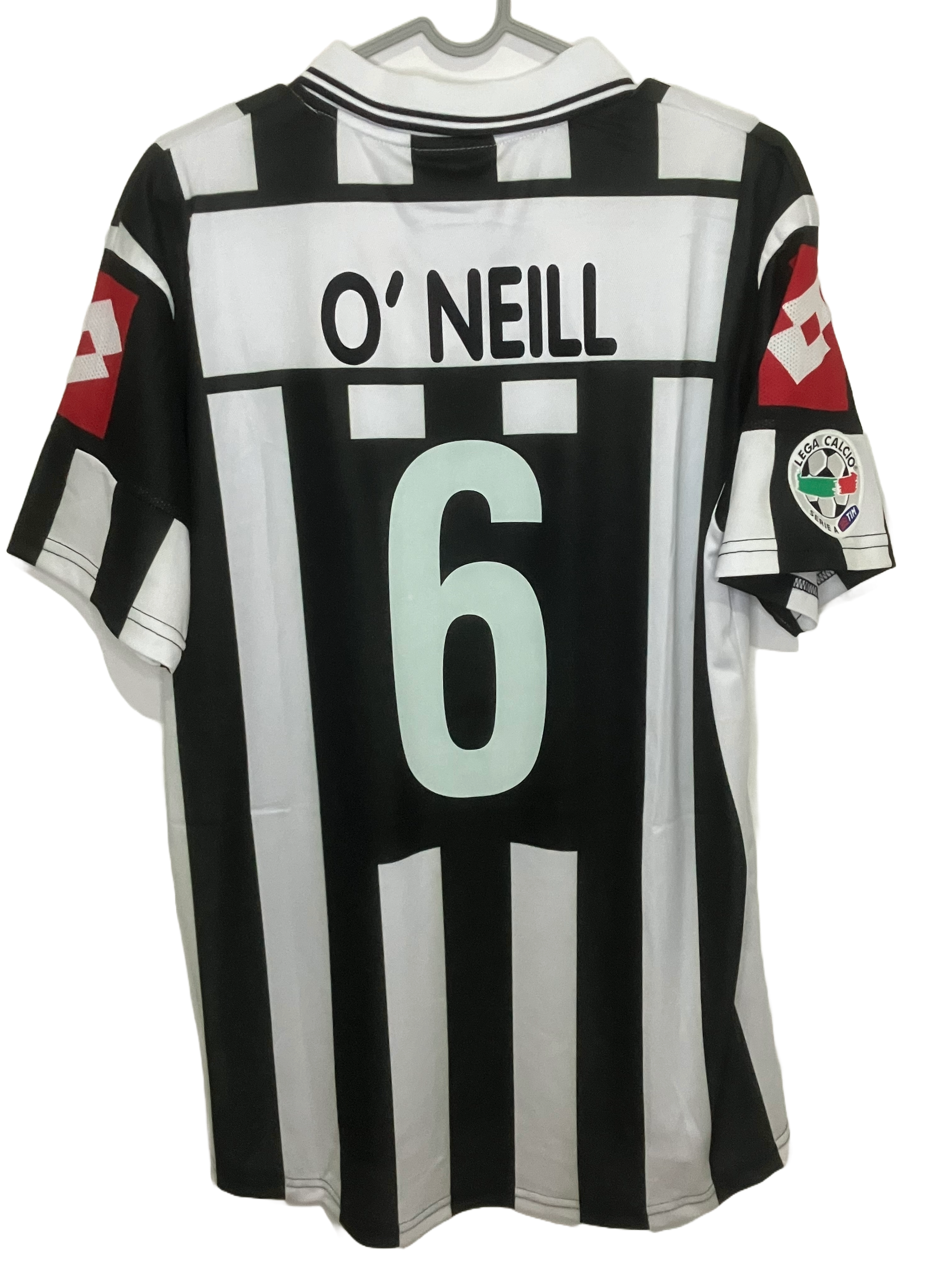 🦓 El Mago de Turín – Juventus Retro 2001/02 - Fabián O'Neill