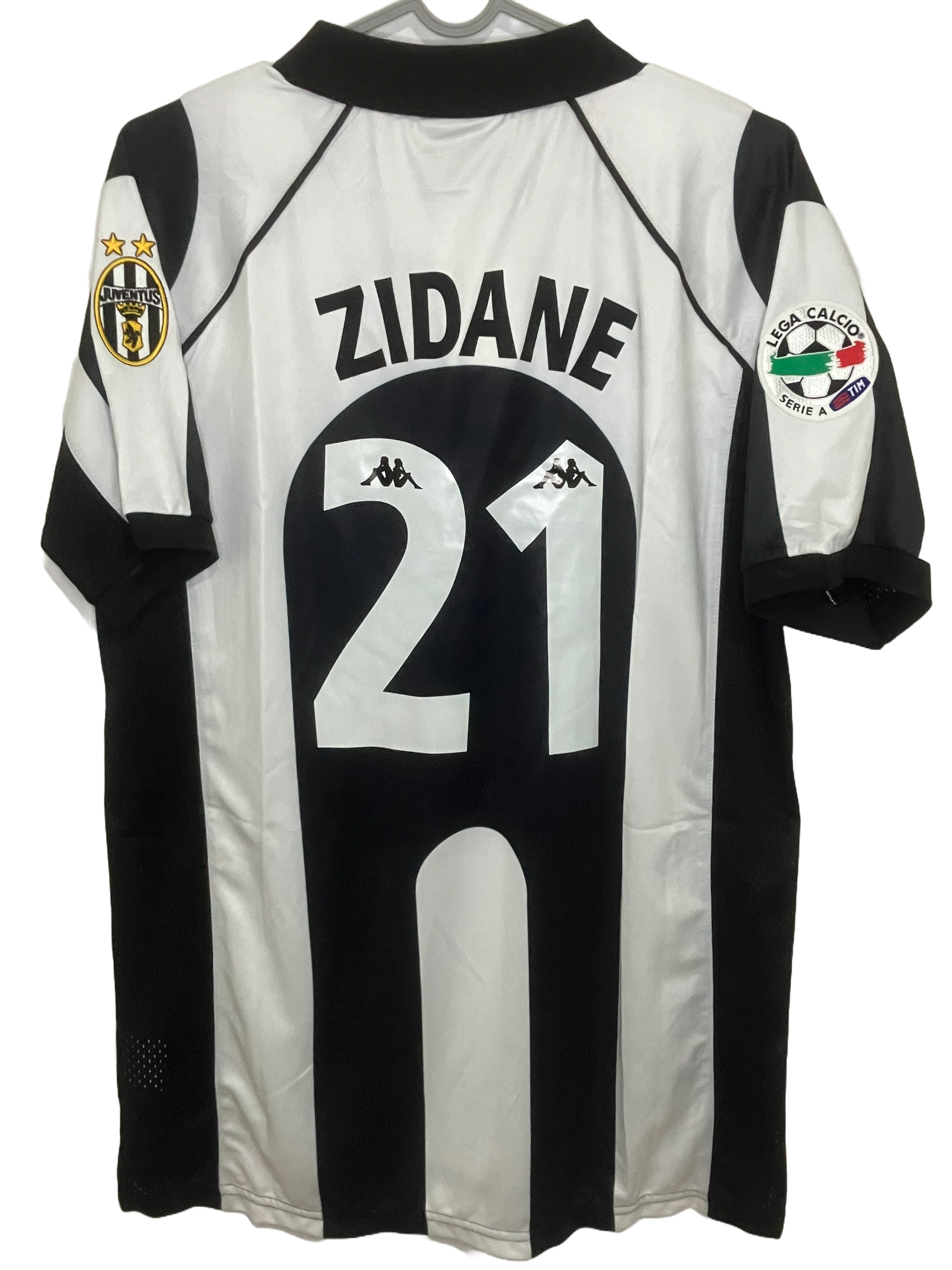 👑 La Elegancia del Rey – Juventus Retro 1997/98 - Zinedine Zidane