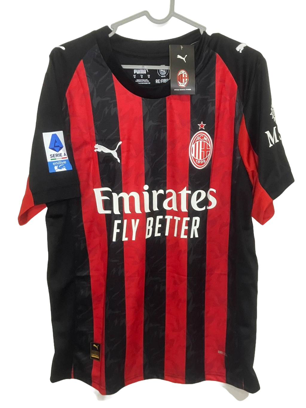 🎩 Clase Eterna en San Siro – AC Milan 2025/26 Titular - Luka Modrić