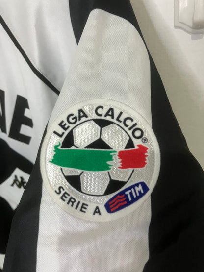 👑 La Elegancia del Rey – Juventus Retro 1997/98 - Zinedine Zidane