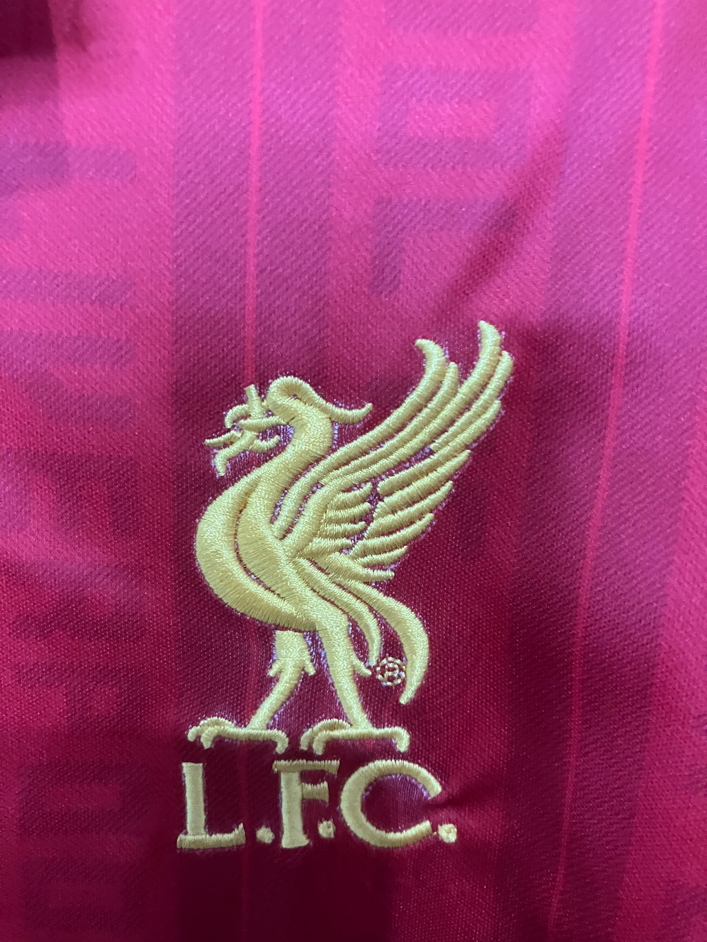 🔫 El Pistolero de Anfield – Liverpool Retro 2013/14 - Luis Suárez