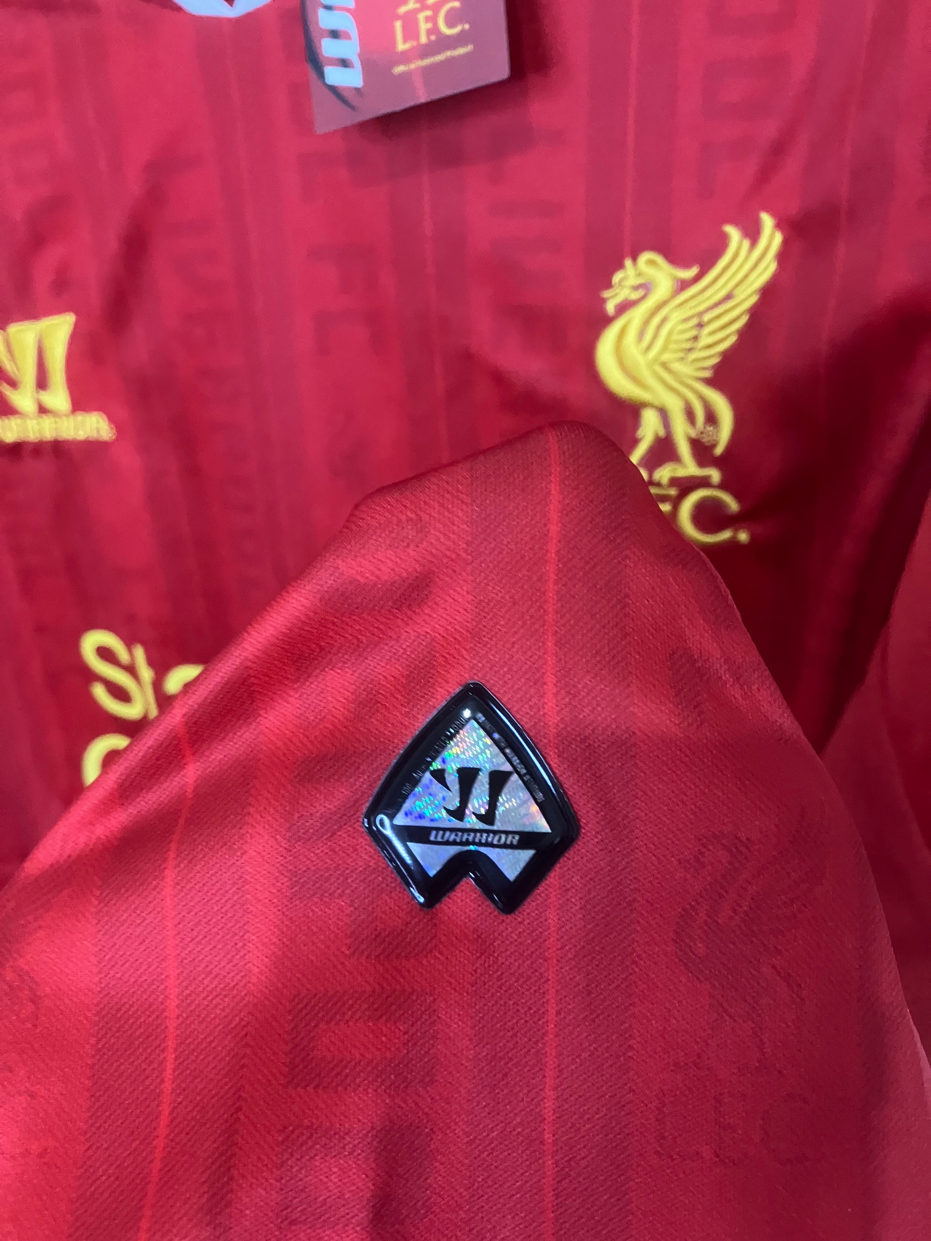 🔫 El Pistolero de Anfield – Liverpool Retro 2013/14 - Luis Suárez