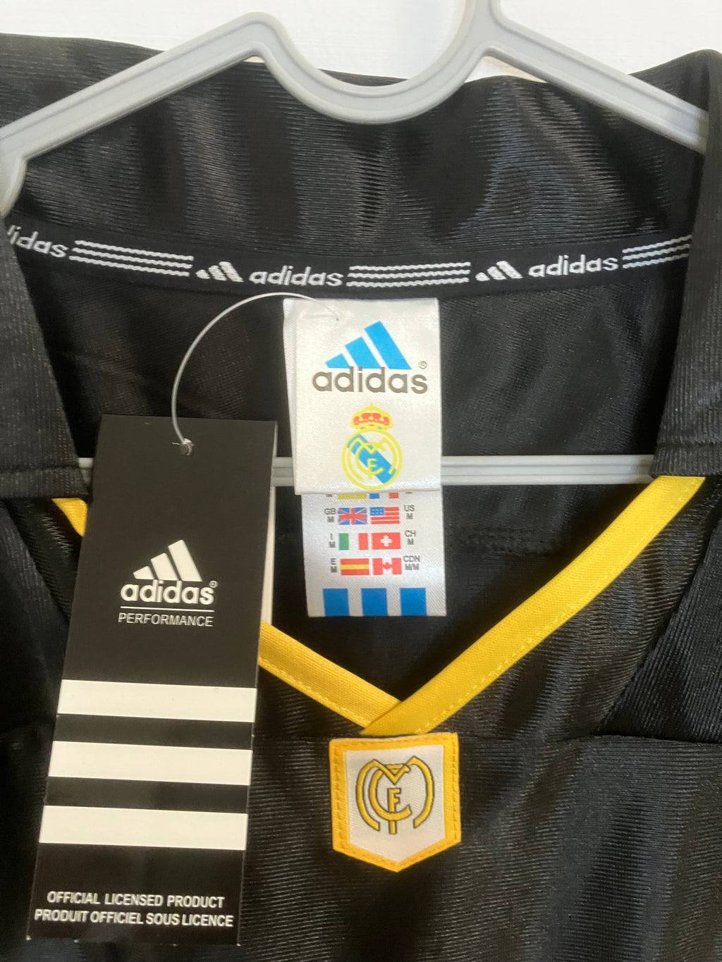 🚀 El Cañón de Bernabéu – Real Madrid Retro 1999/00 - Roberto Carlos